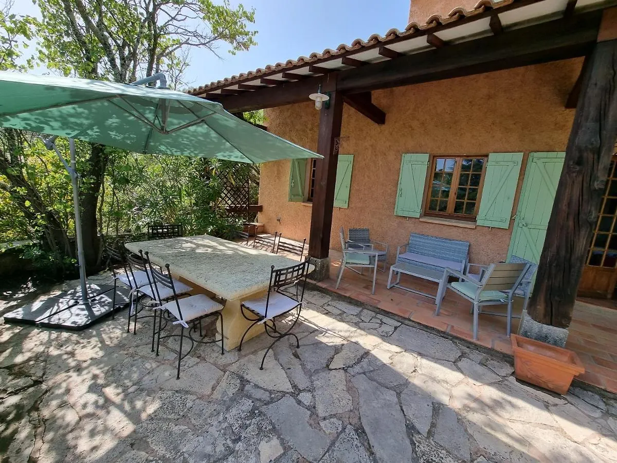 Jolie maison en plein cœur du Lubéron Roussillon en Isere