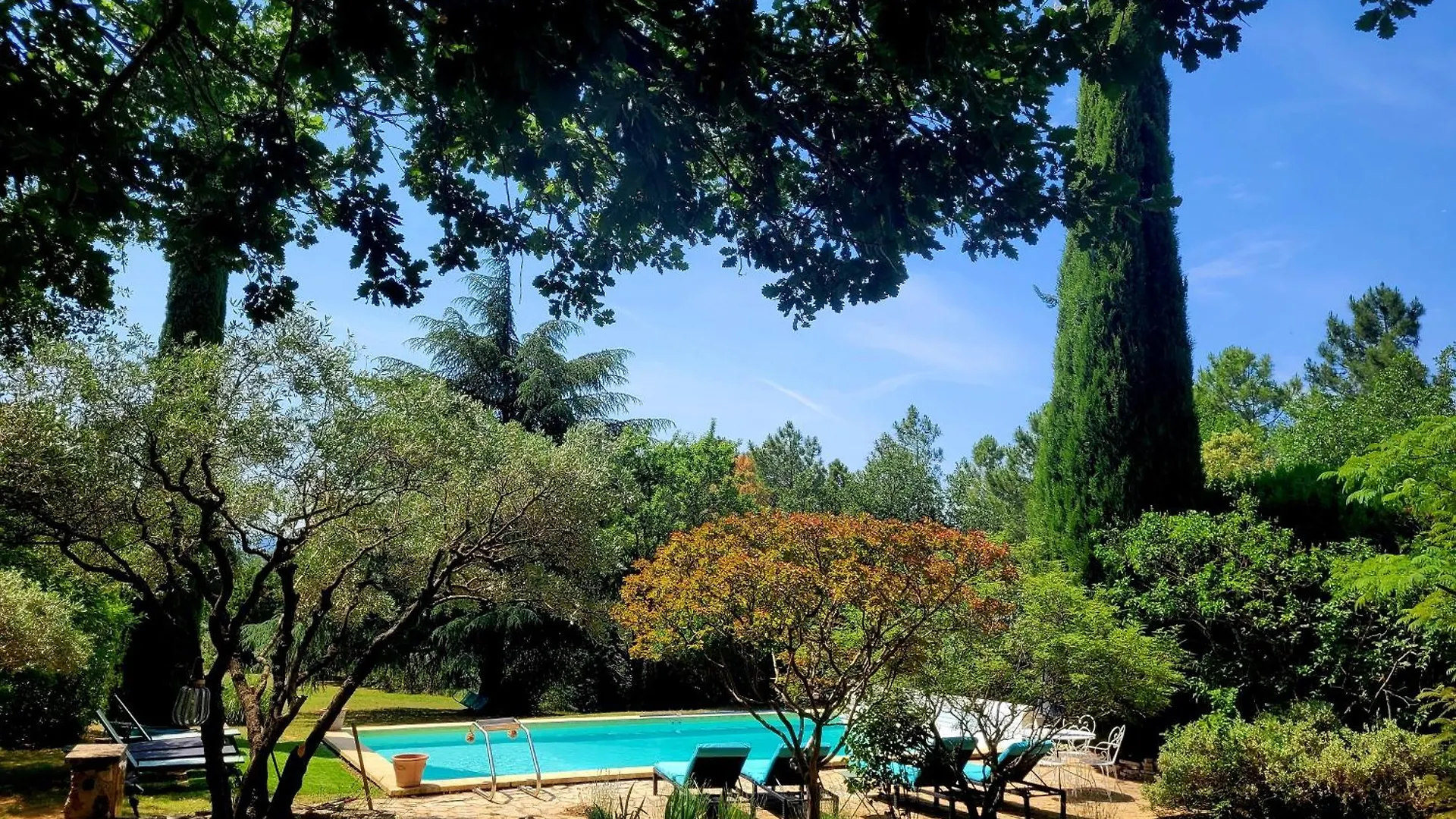 Jolie maison en plein cœur du Lubéron Roussillon en Isere France