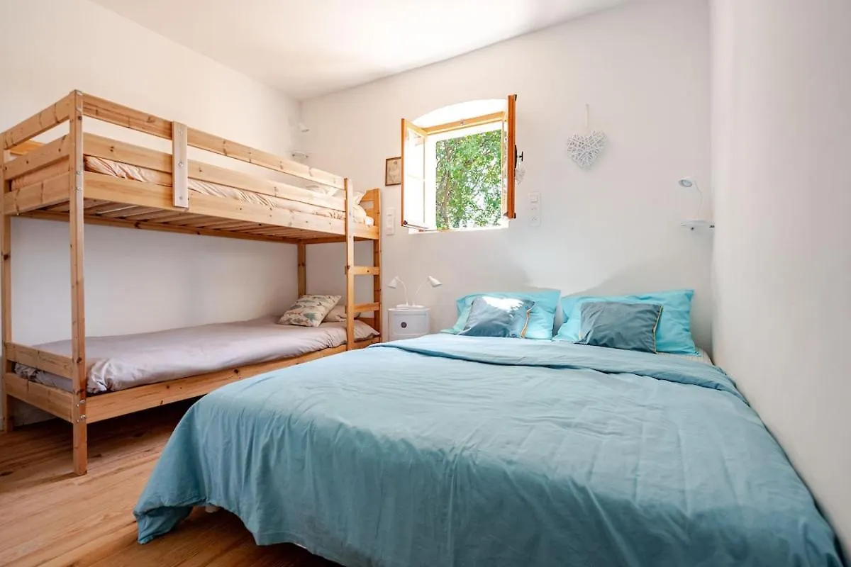 Jolie maison en plein cœur du Lubéron Roussillon en Isere Hébergement de vacances