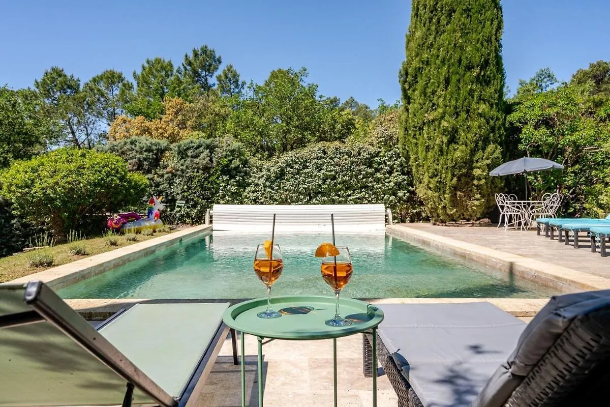 Jolie maison en plein cœur du Lubéron Roussillon en Isere Hébergement de vacances