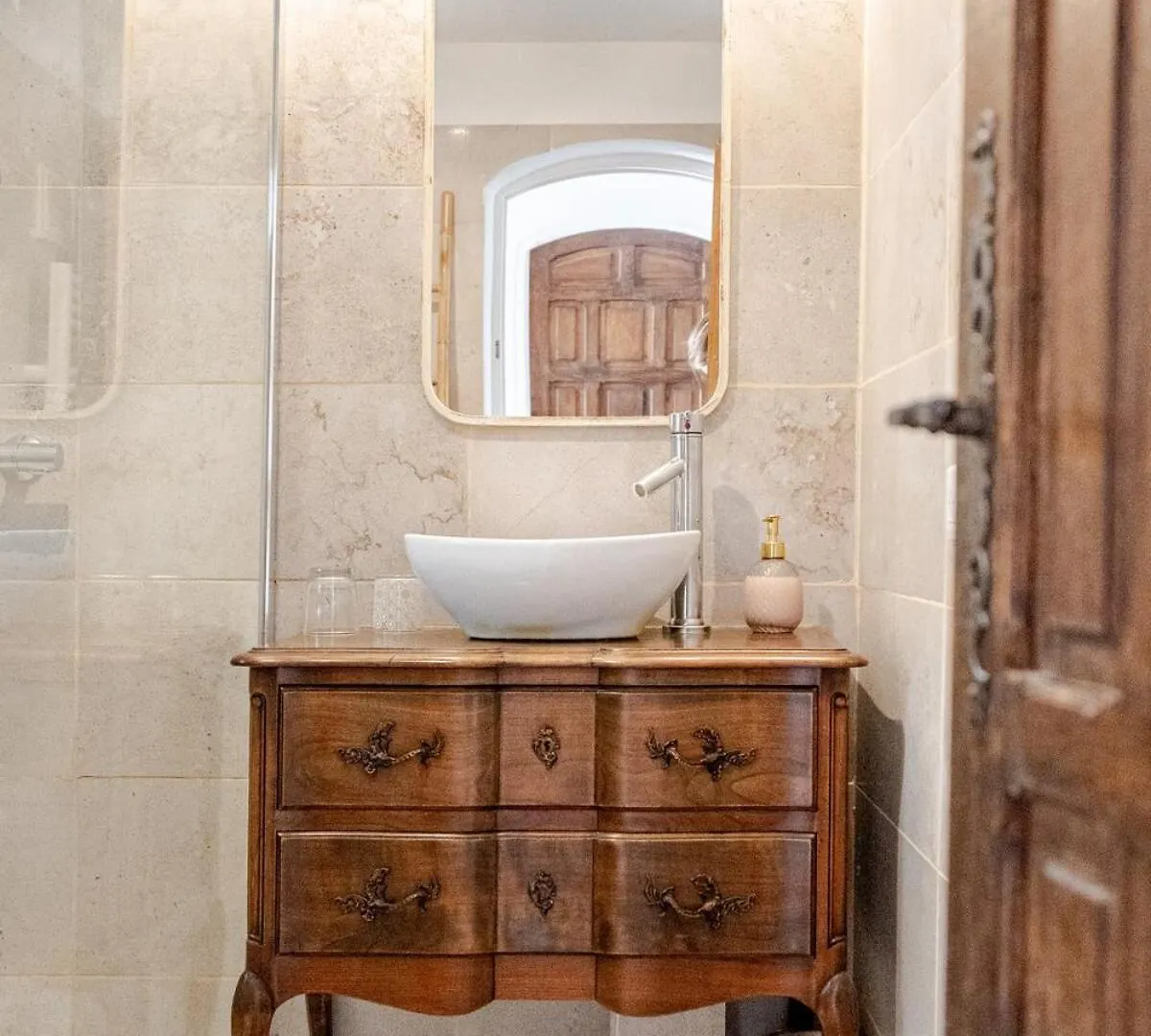 Jolie maison en plein cœur du Lubéron Roussillon en Isere France