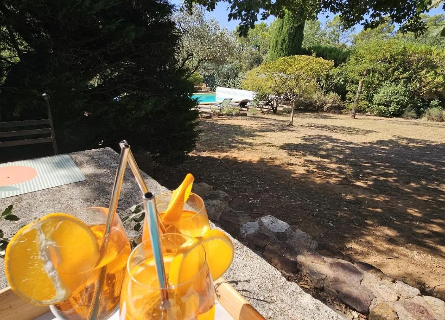 Hébergement de vacances Jolie maison en plein cœur du Lubéron Roussillon en Isere